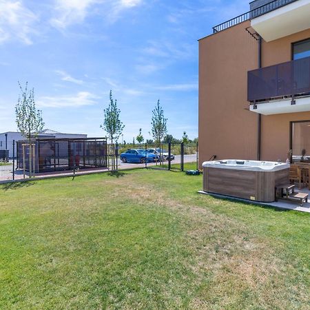 Boho Apt W Jacuzzi, Grill & Garden Modra Eksteriør billede