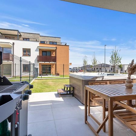 Boho Apt W Jacuzzi, Grill & Garden Modra Eksteriør billede